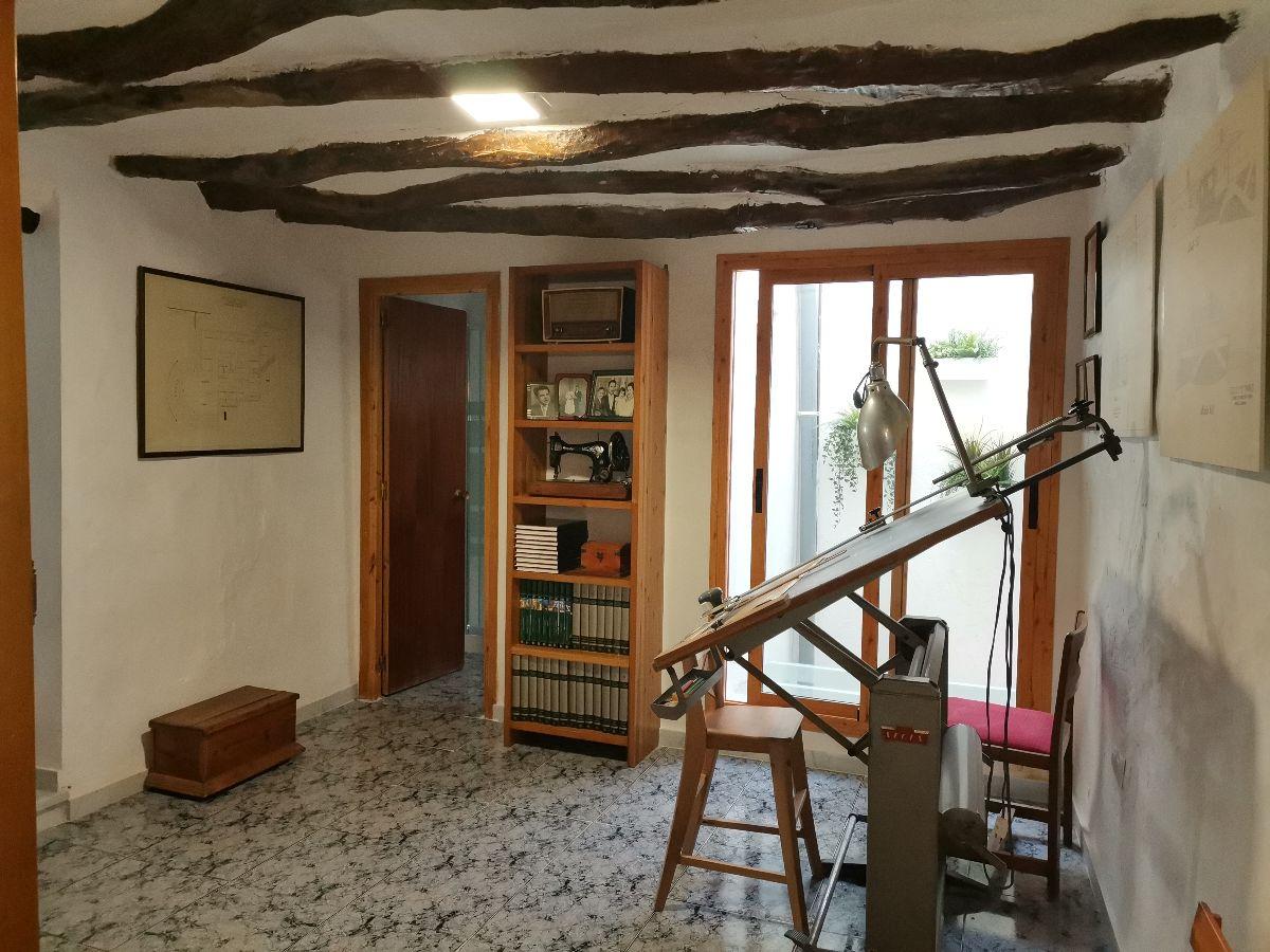 Venta de casa en Líjar