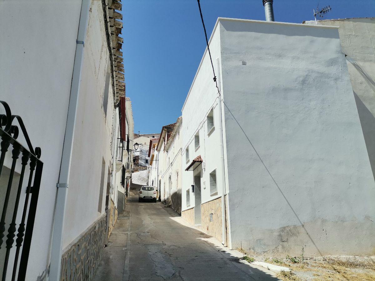 Venta de casa en Líjar