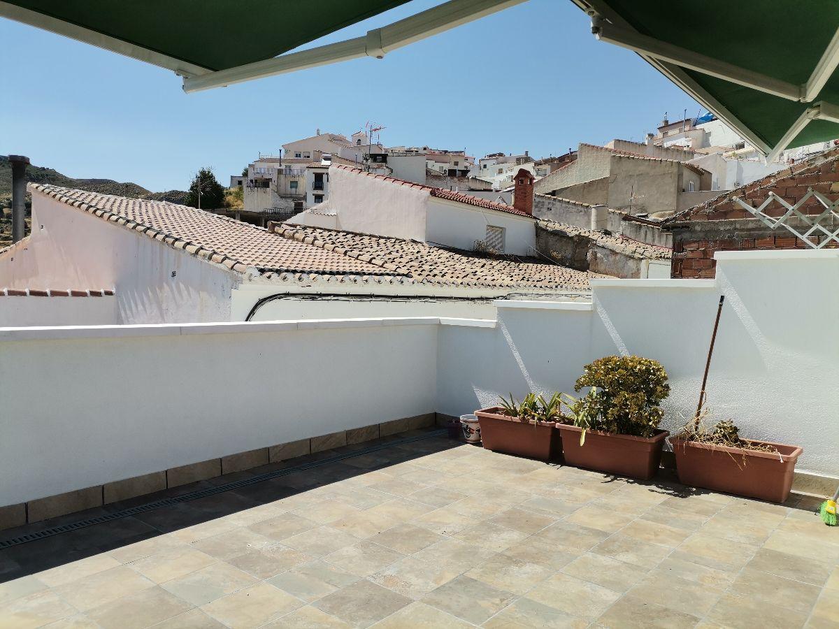 Venta de casa en Líjar