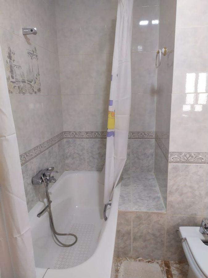 For sale of house in Vélez-Rubio