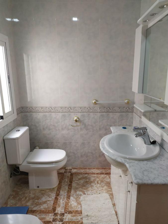 For sale of house in Vélez-Rubio
