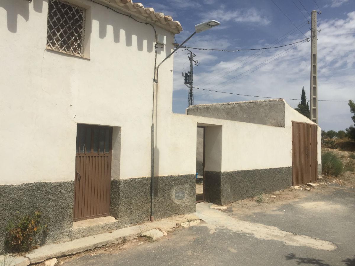 For sale of house in Chirivel