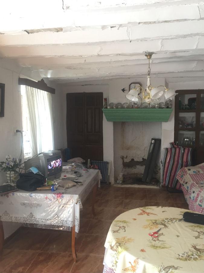 For sale of house in Chirivel