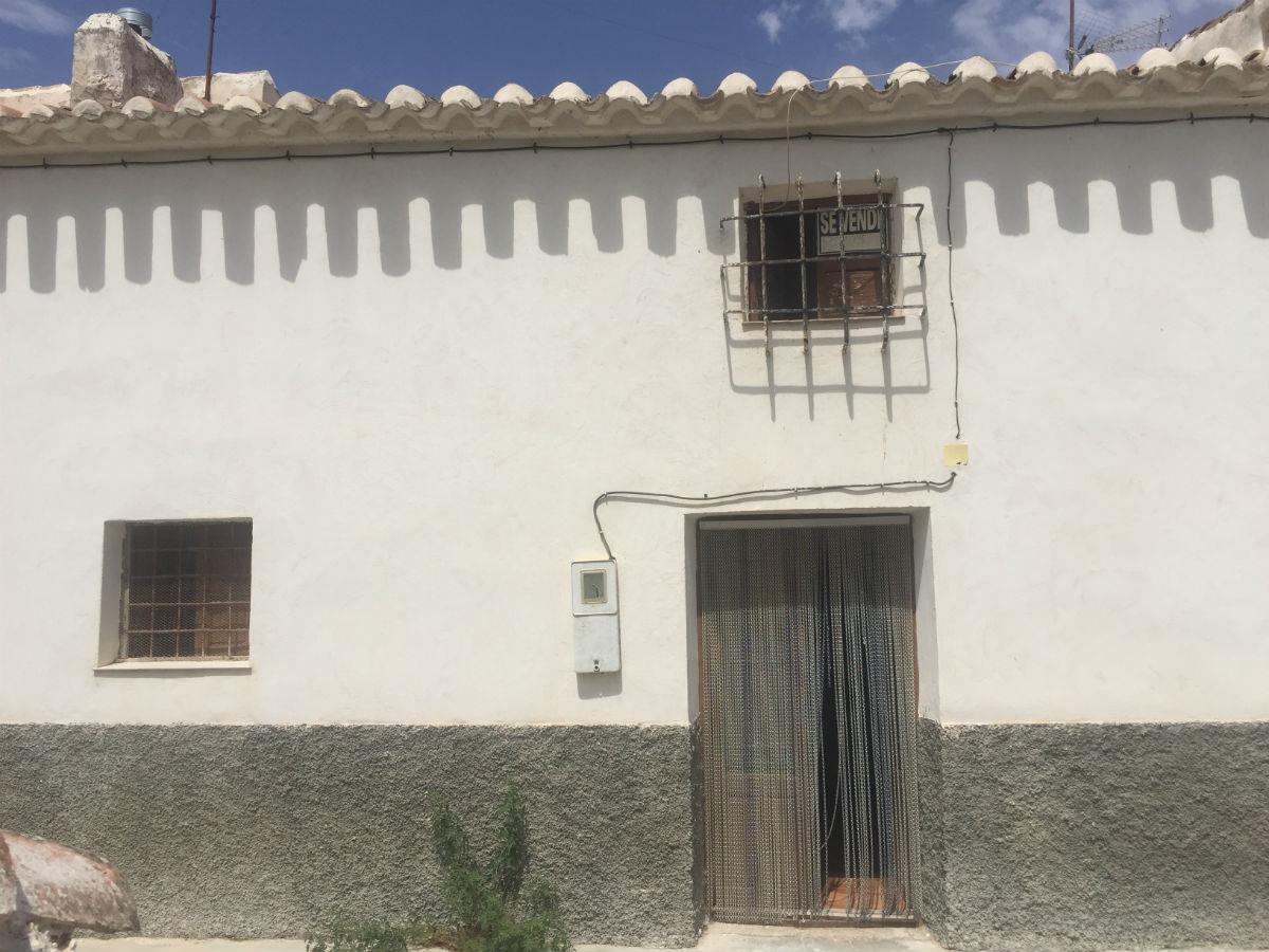 For sale of house in Chirivel