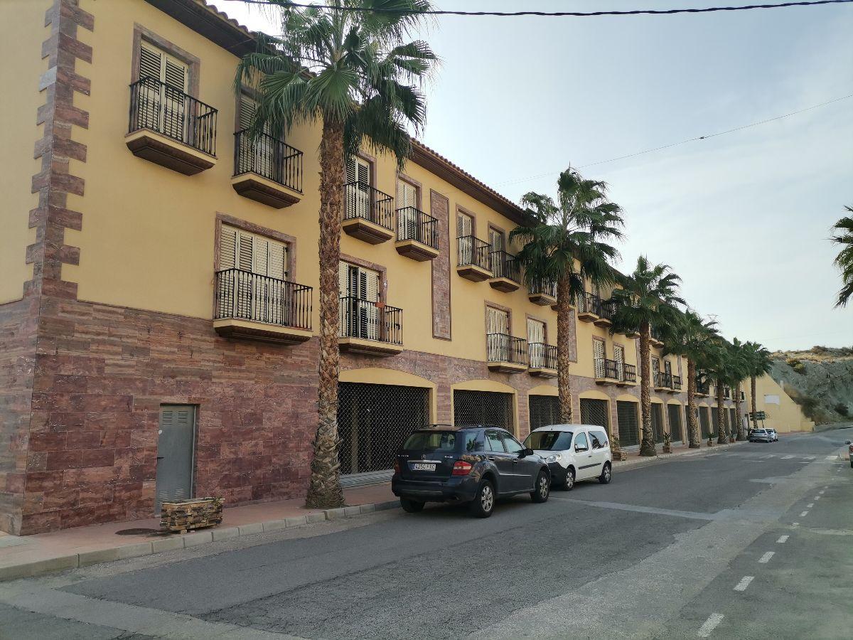 Venta de local comercial en Zurgena