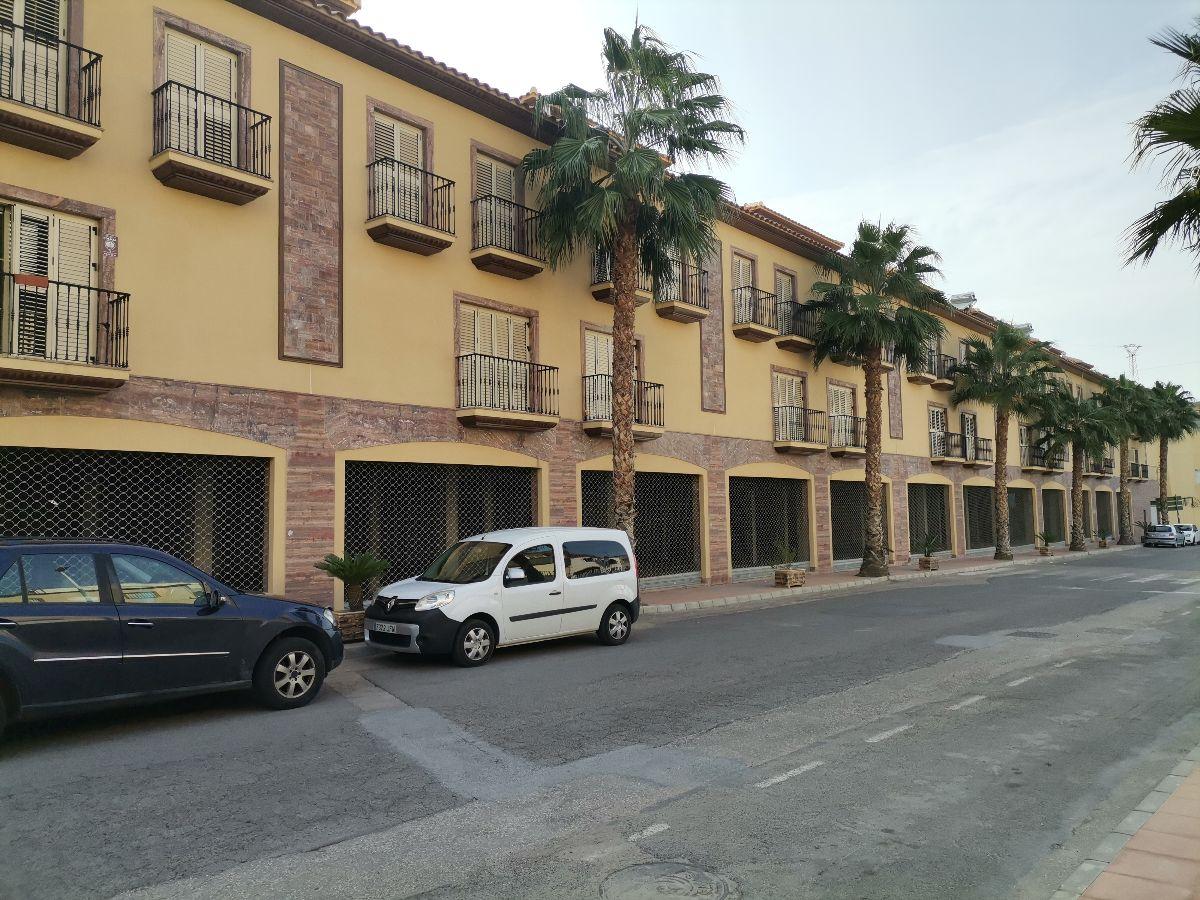 Venta de local comercial en Zurgena