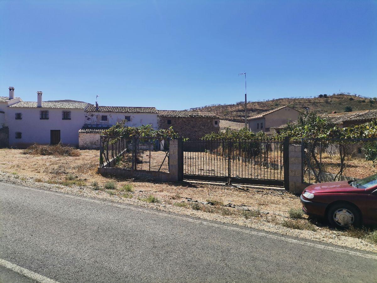 For sale of house in Lubrín