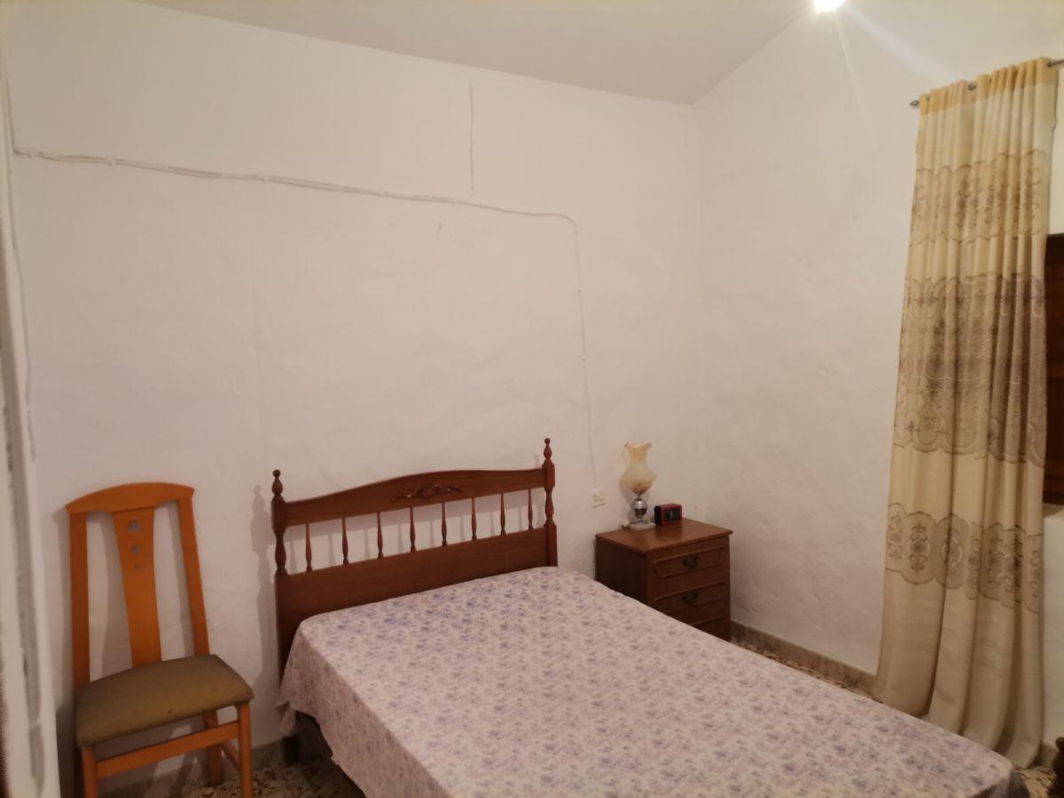 For sale of house in Lubrín