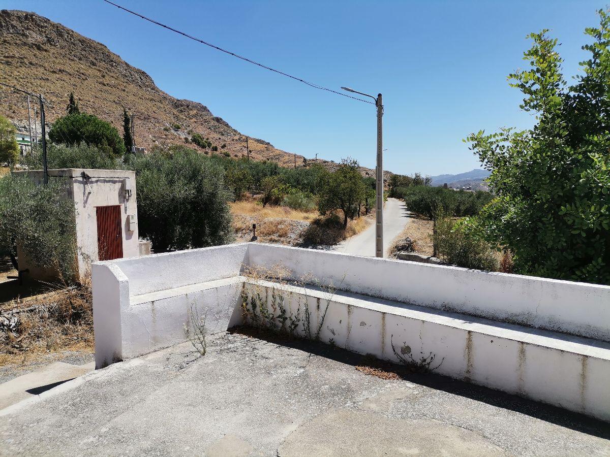 For sale of house in Lubrín