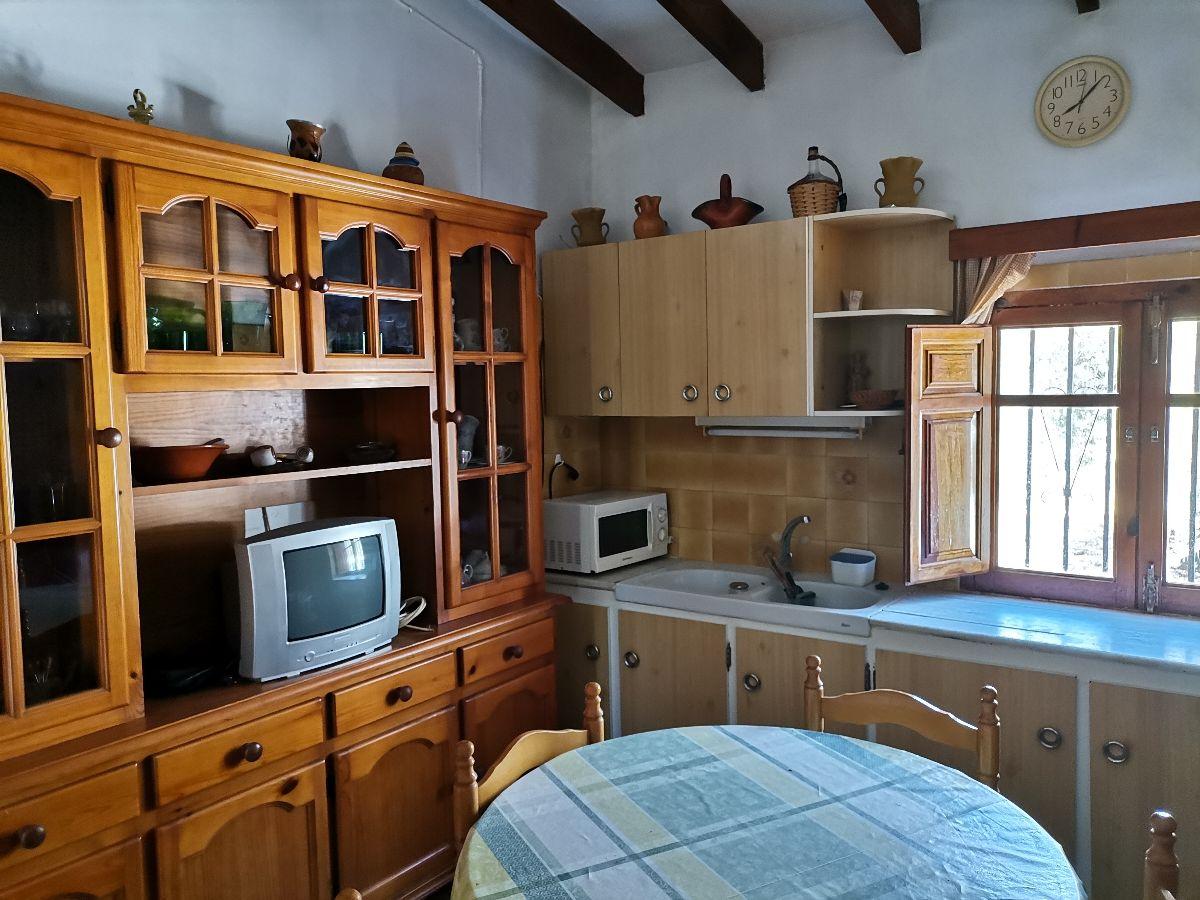 For sale of house in Lubrín