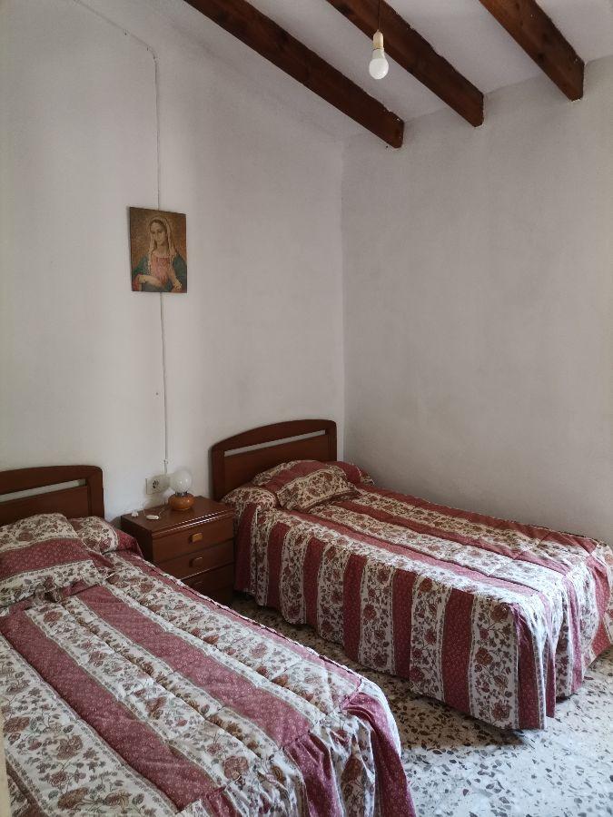 For sale of house in Lubrín