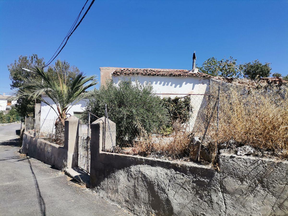For sale of house in Lubrín