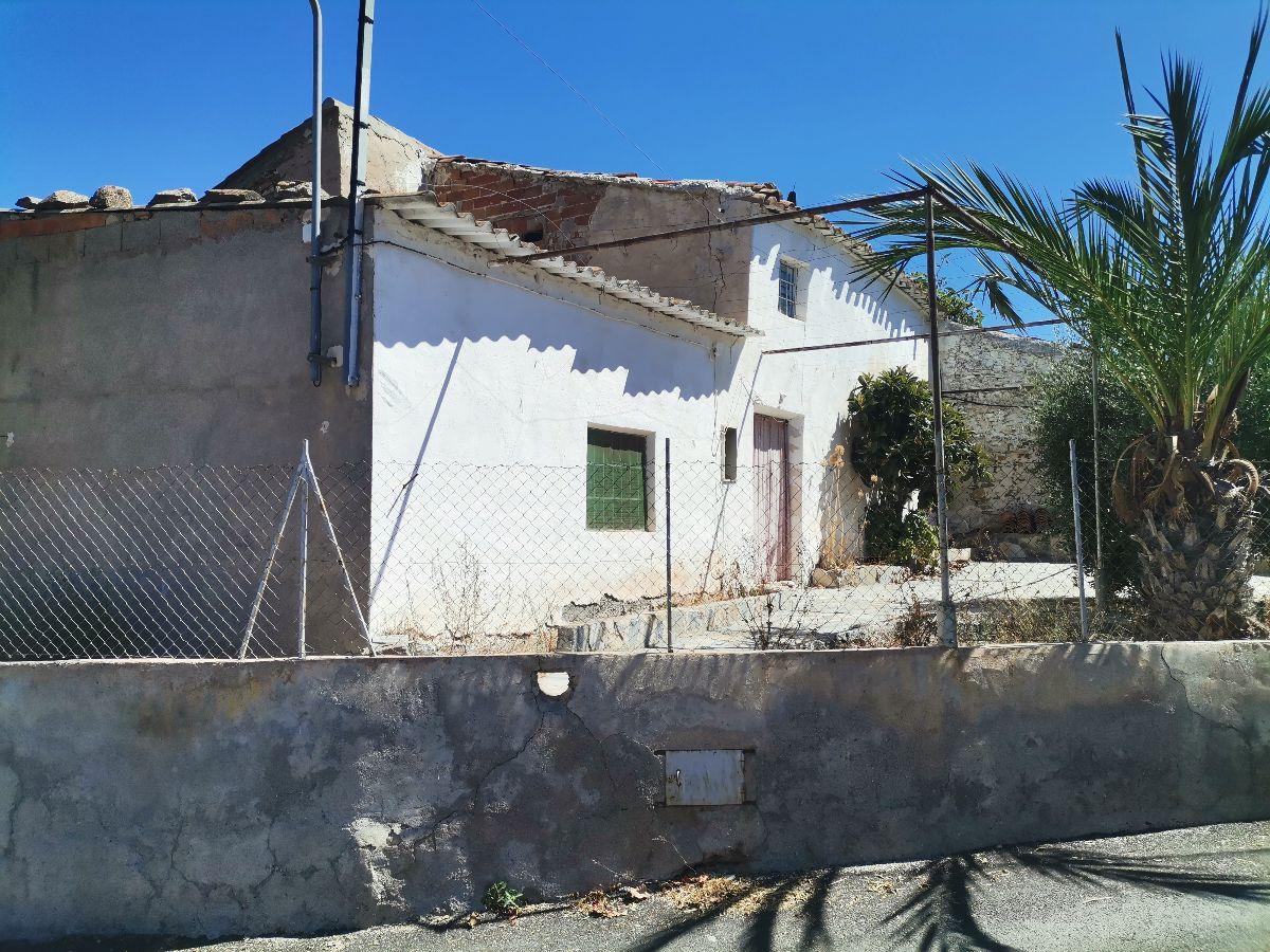 For sale of house in Lubrín