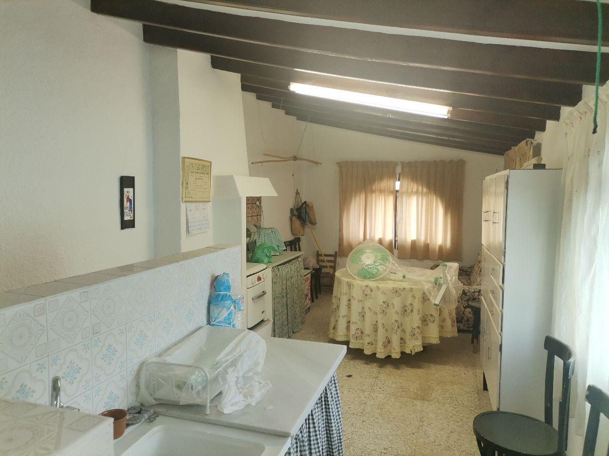For sale of house in Urrácal