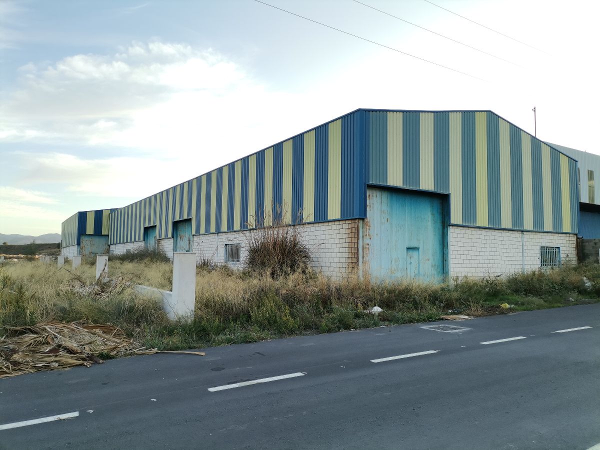 Venta de nave industrial en Olula del Río