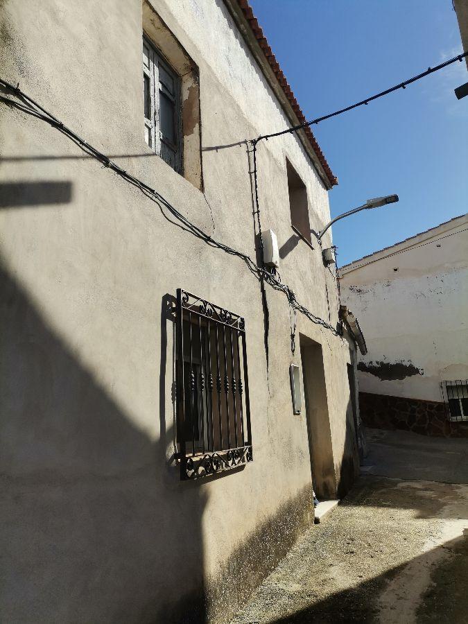 Venta de casa en Somontín