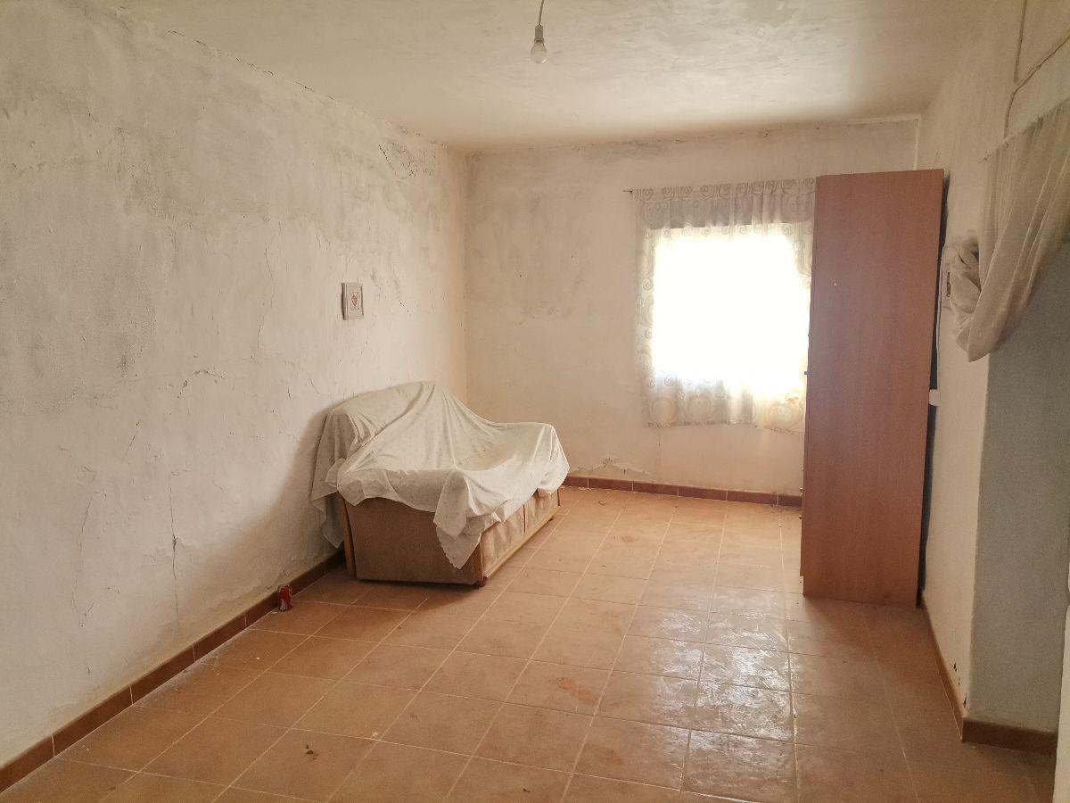 Venta de casa en Somontín