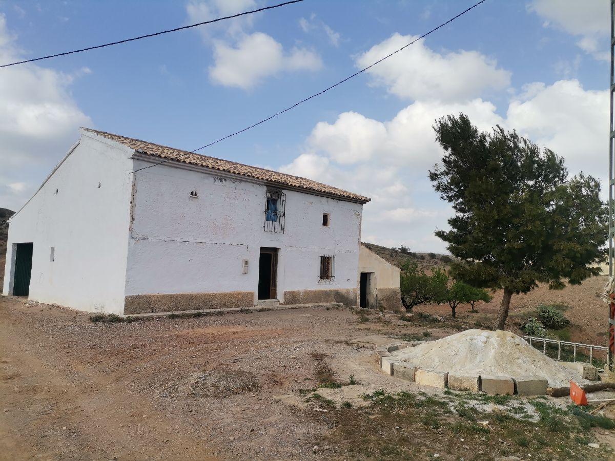 Venta de casa en Taberno