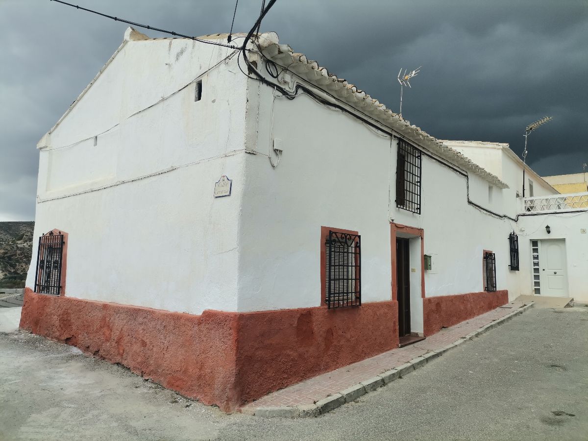 Casa  en Almería,Albox