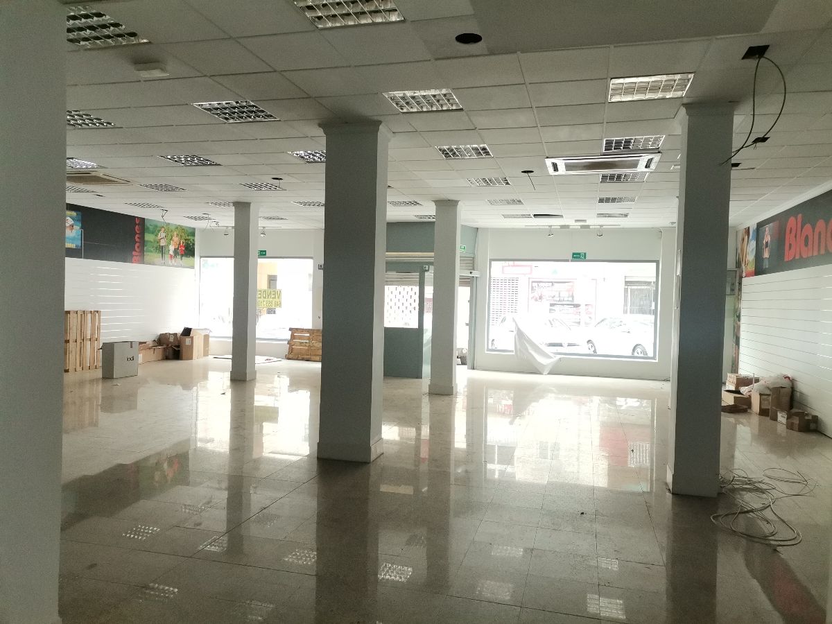 For sale of commercial in Albox