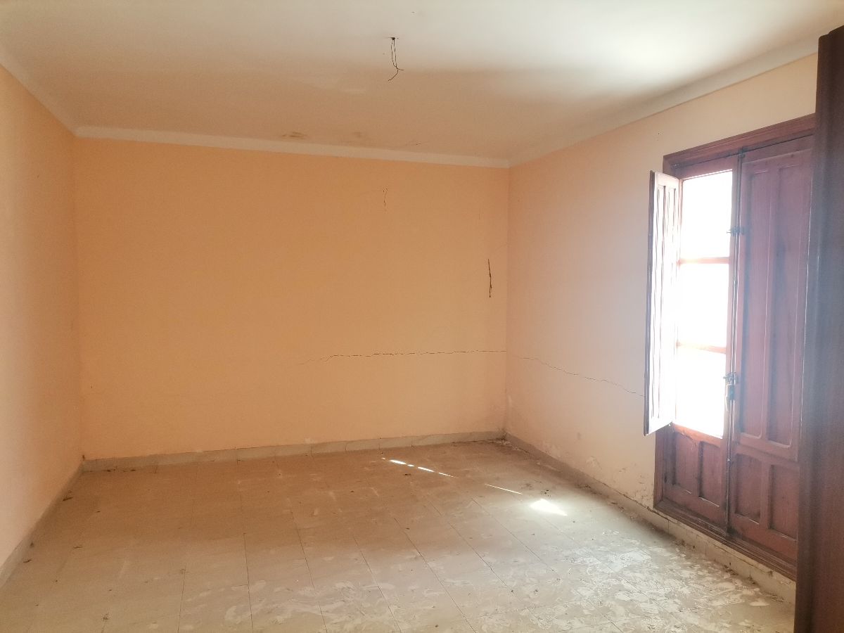 For sale of house in Zurgena