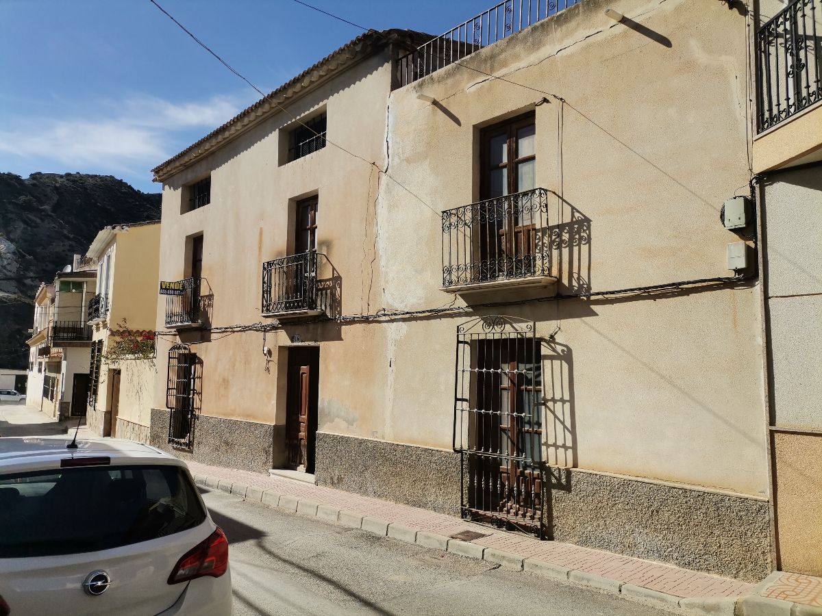 Venta de casa en Zurgena