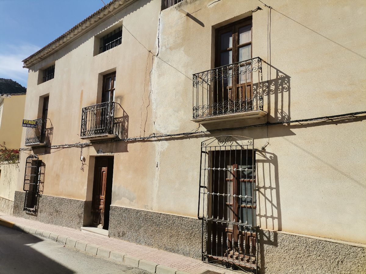 Venta de casa en Zurgena