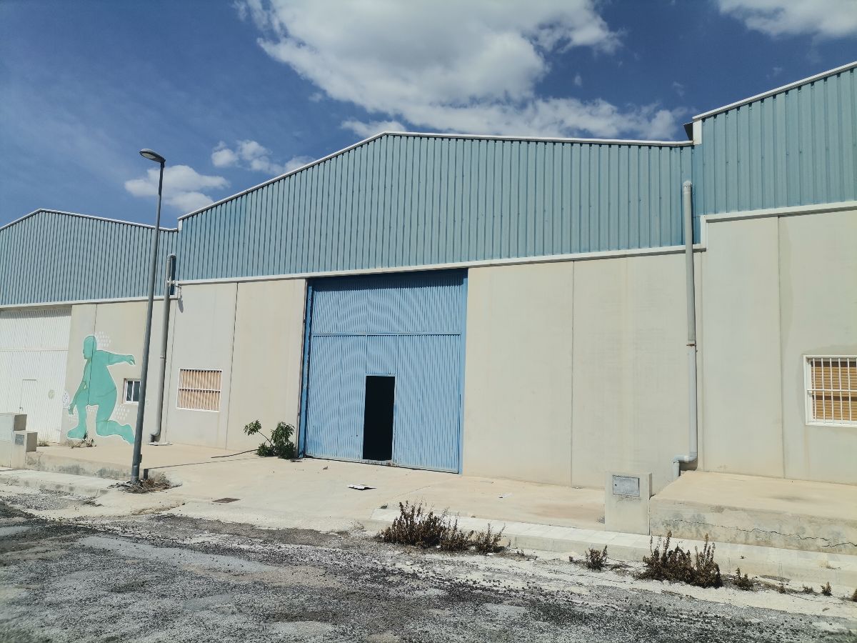 Venta de nave industrial en Cantoria