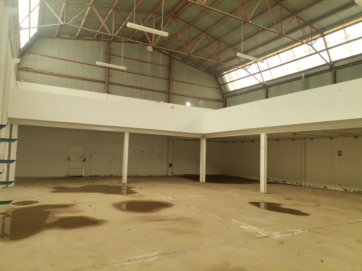 Venta de nave industrial en Olula del Río