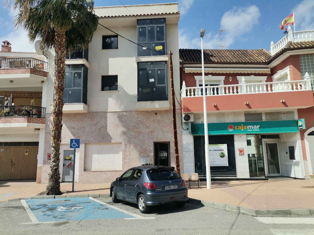 For sale of commercial in Zurgena