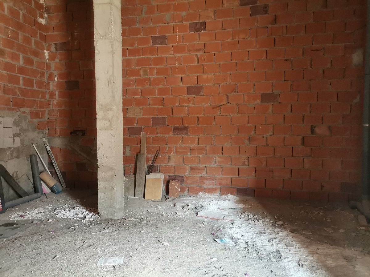For sale of commercial in Zurgena