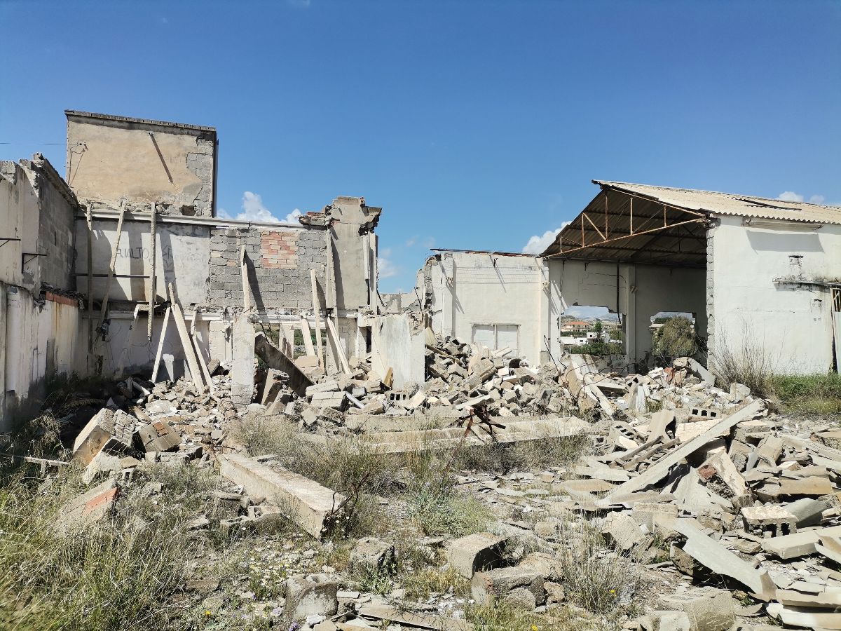 For sale of industrial plant/warehouse in Olula del Río