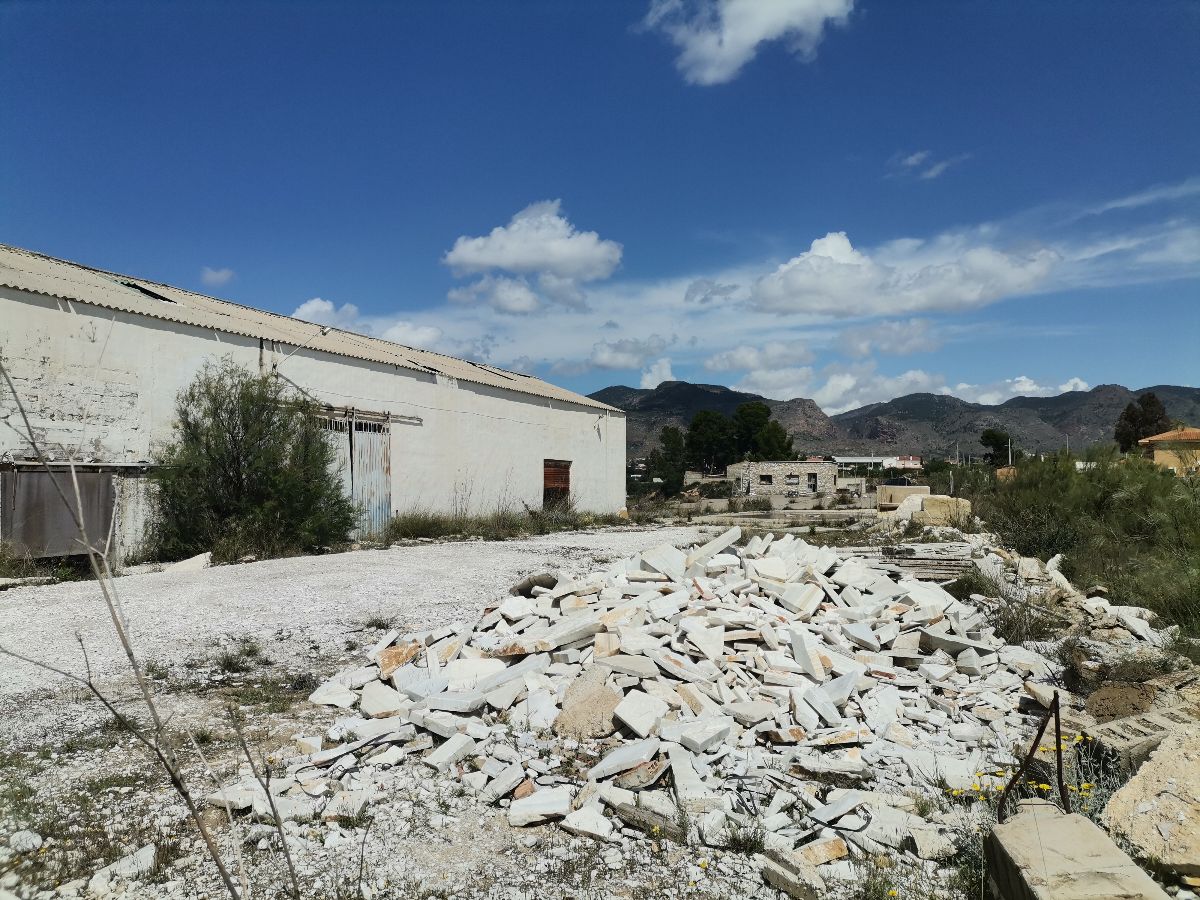 Venta de nave industrial en Olula del Río