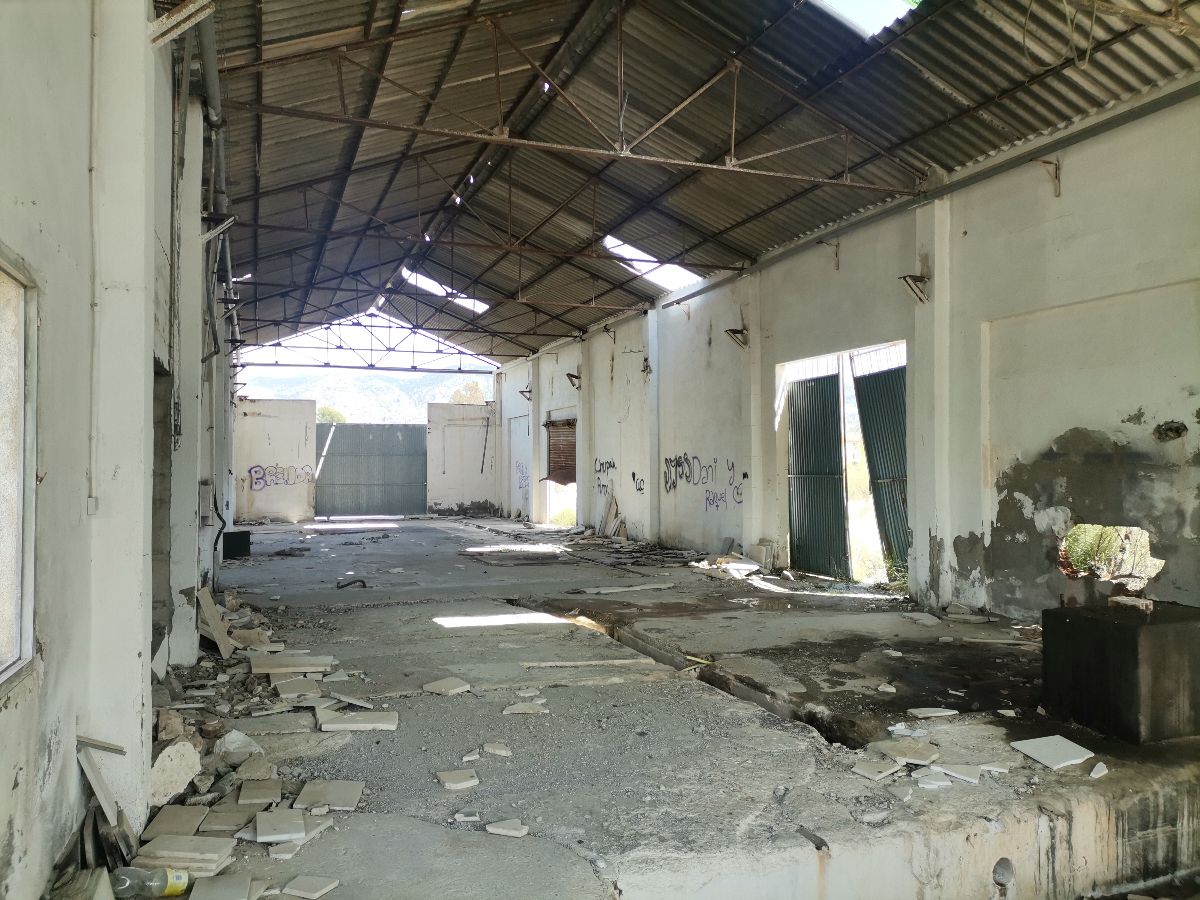 Venta de nave industrial en Olula del Río