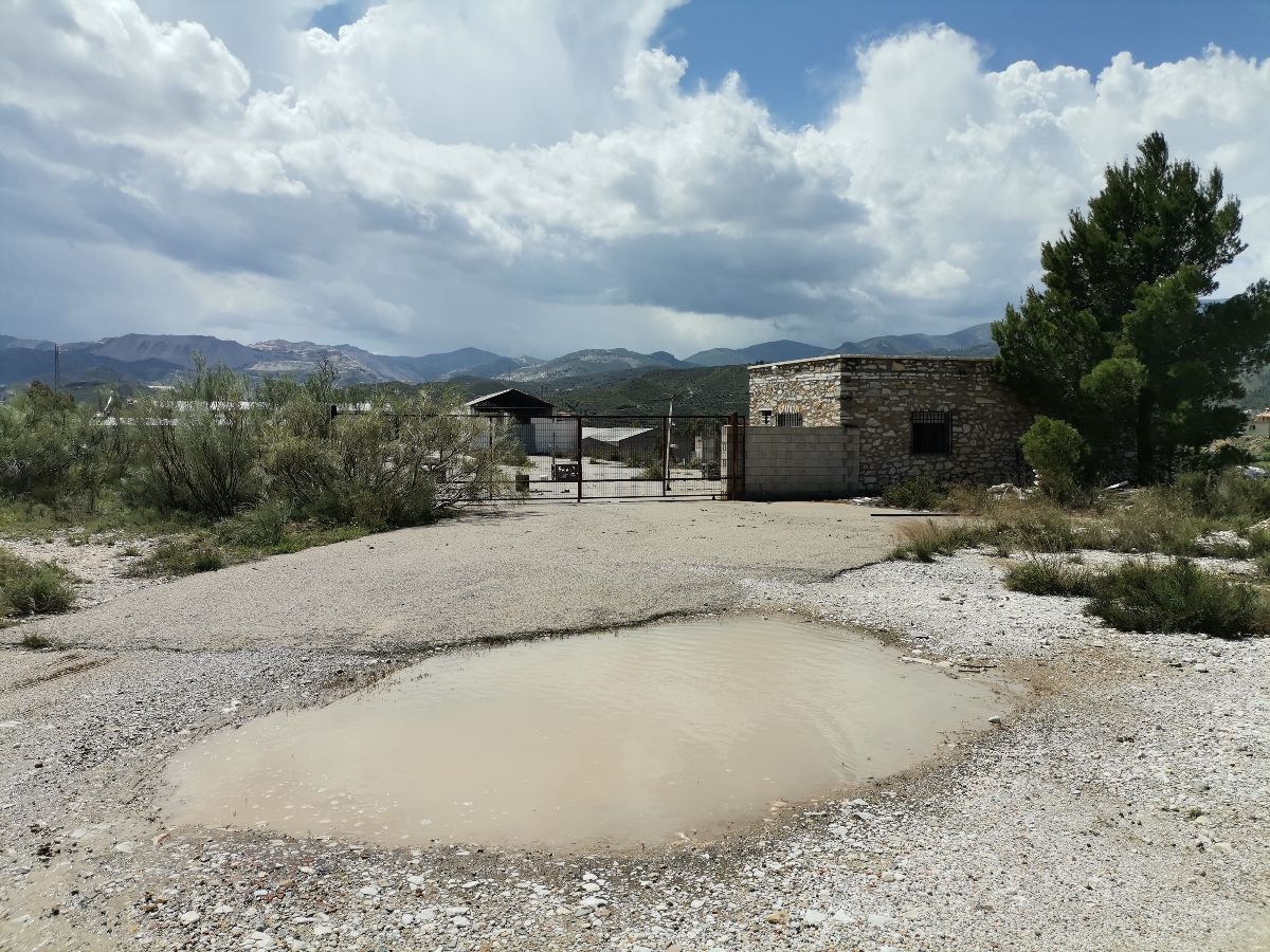 Venta de nave industrial en Olula del Río