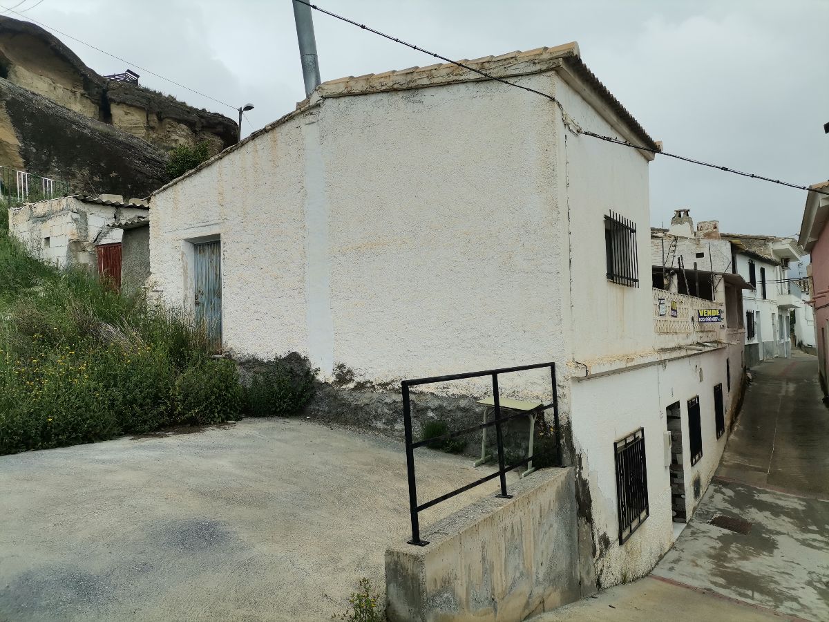 For sale of house in Partaloa