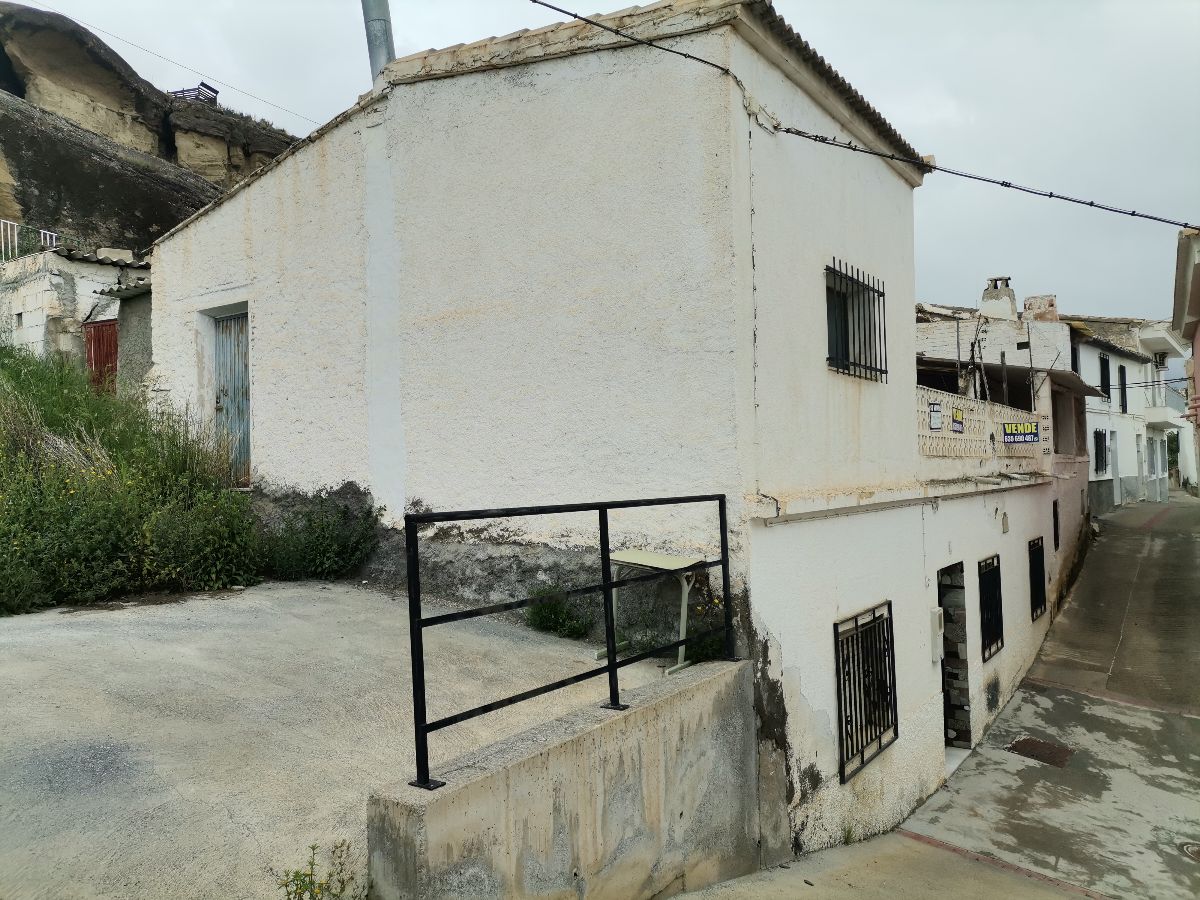 For sale of house in Partaloa