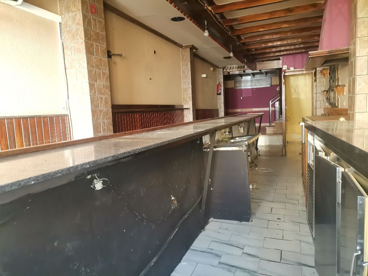 For sale of commercial in Fines