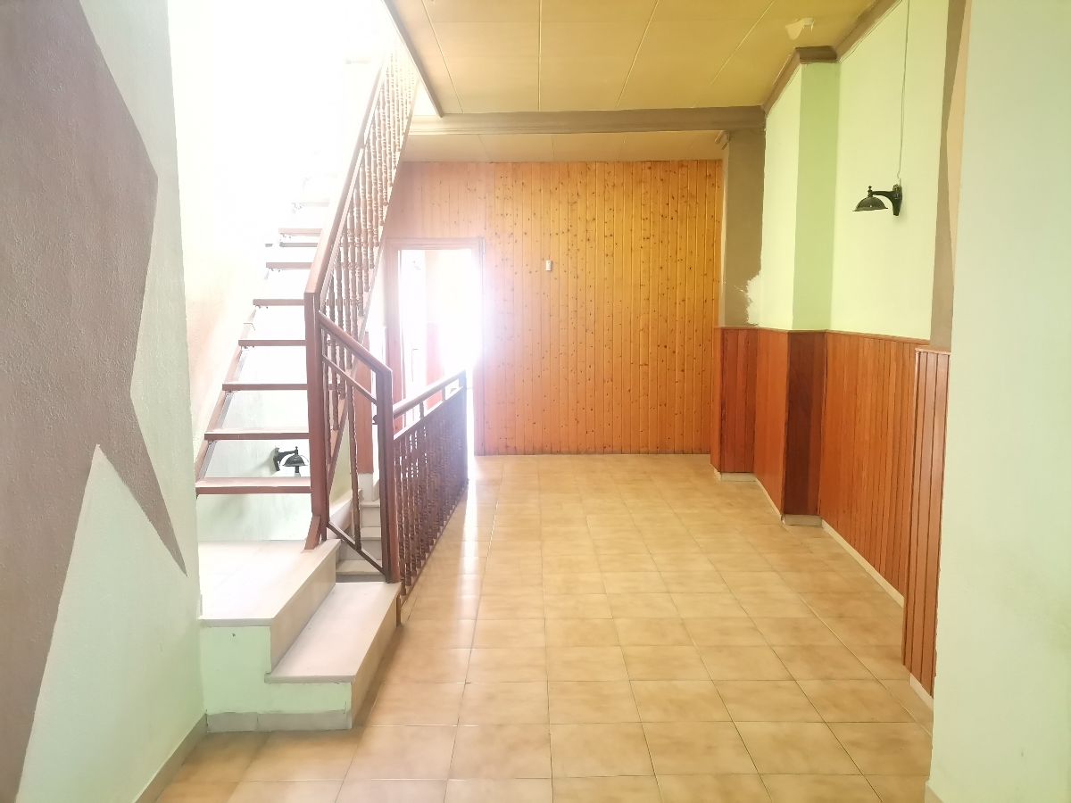 For sale of commercial in Fines