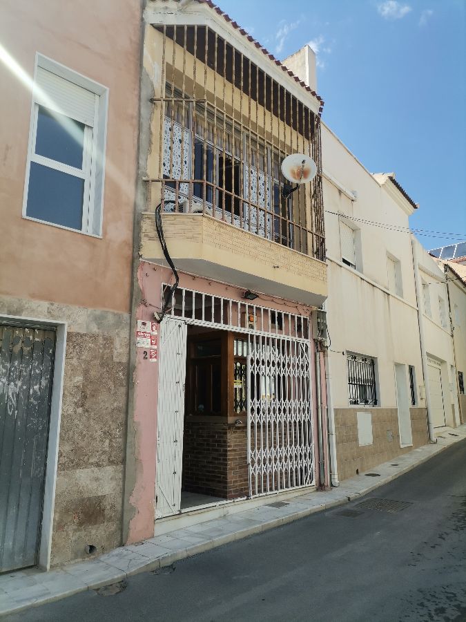 For sale of commercial in Fines