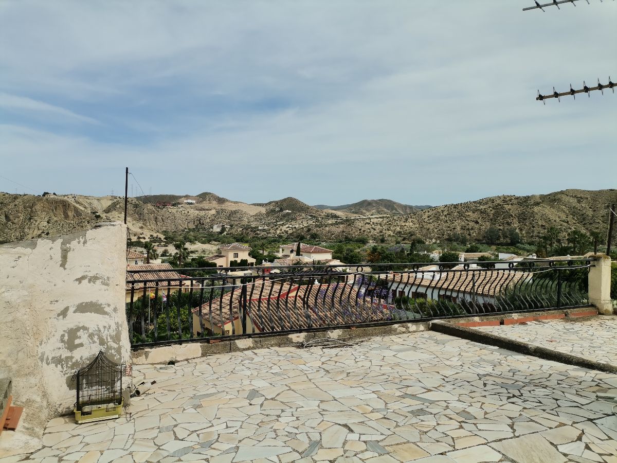 For sale of villa in Arboleas
