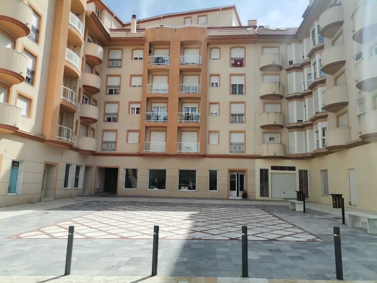 Venta de local comercial en Macael