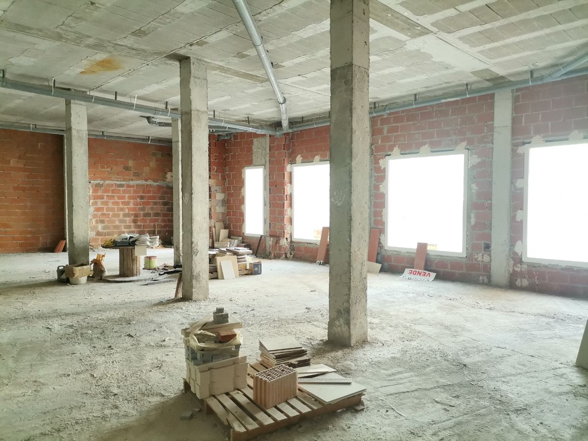 For sale of commercial in Macael