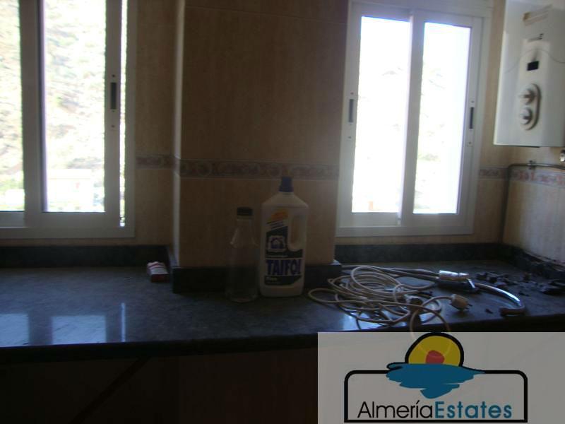 For sale of flat in Macael