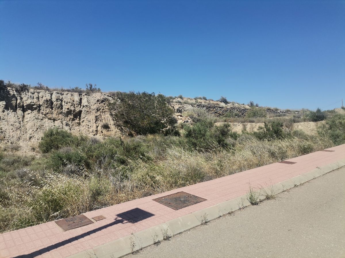 Venta de terreno en Arboleas
