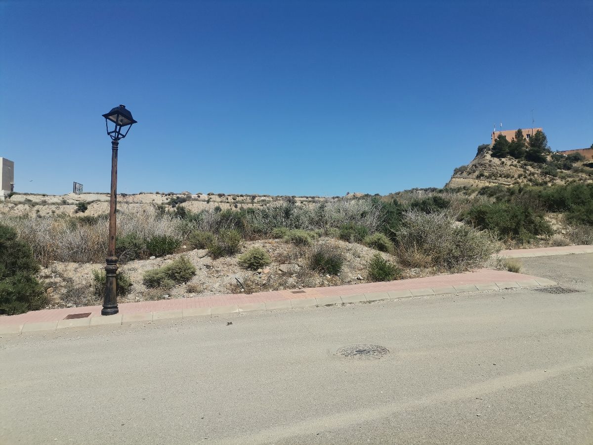 Venta de terreno en Arboleas