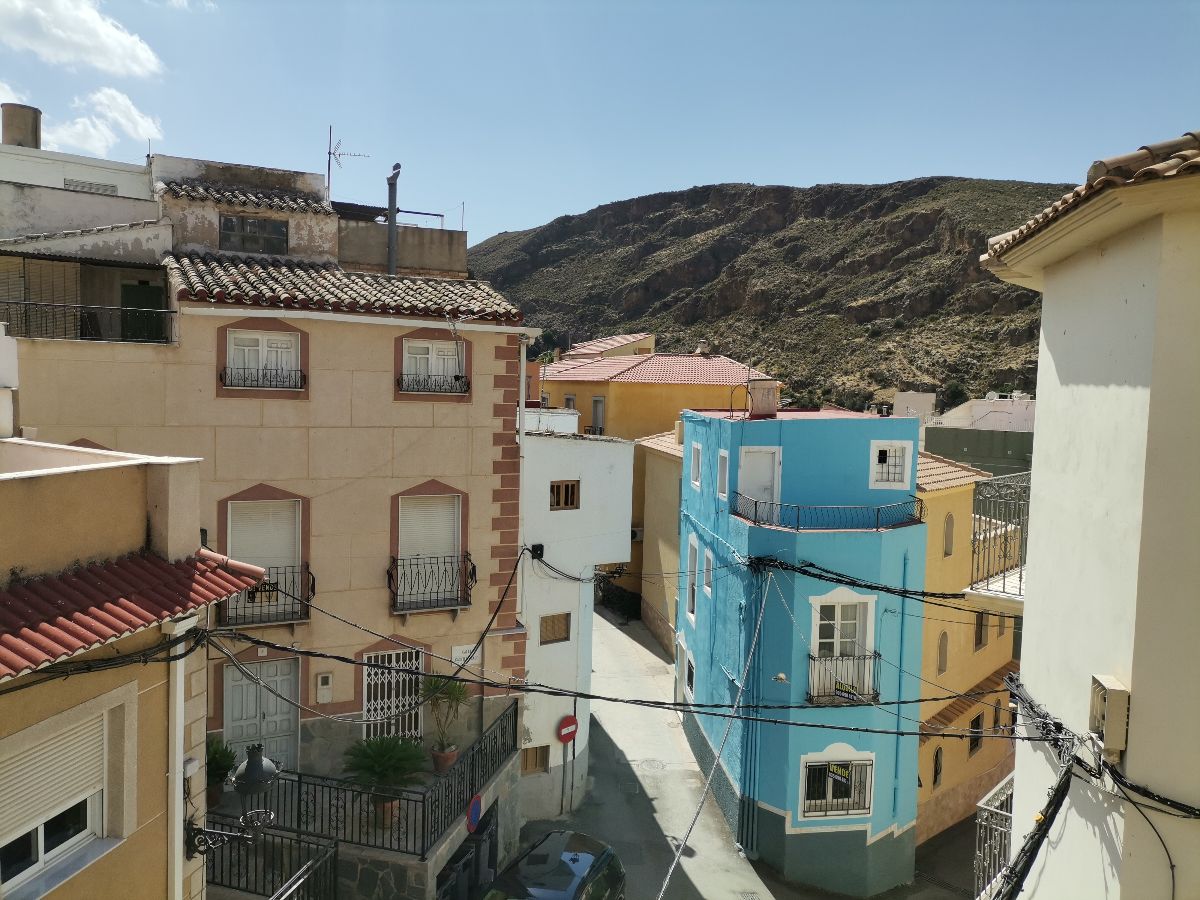 For rent of flat in Macael