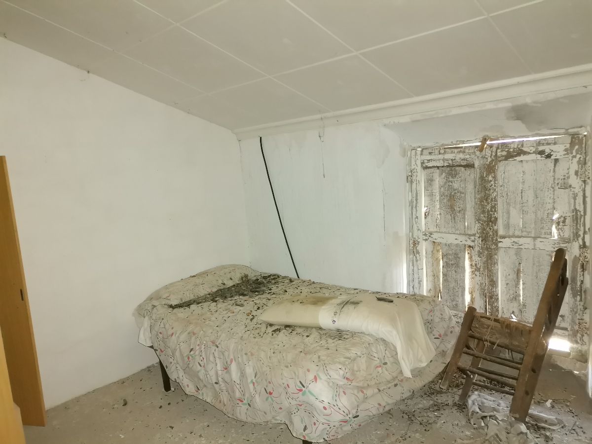 For sale of house in Taberno