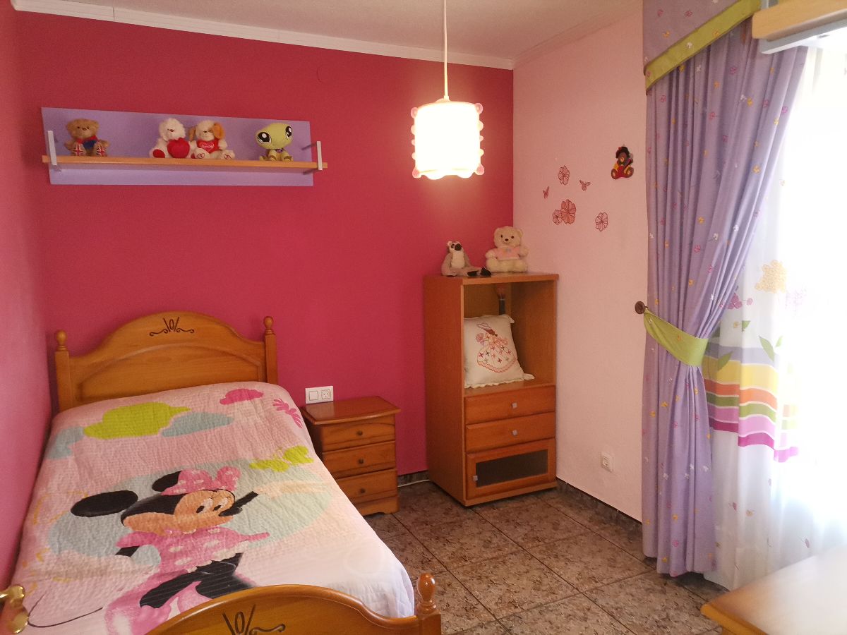 For sale of house in Zurgena