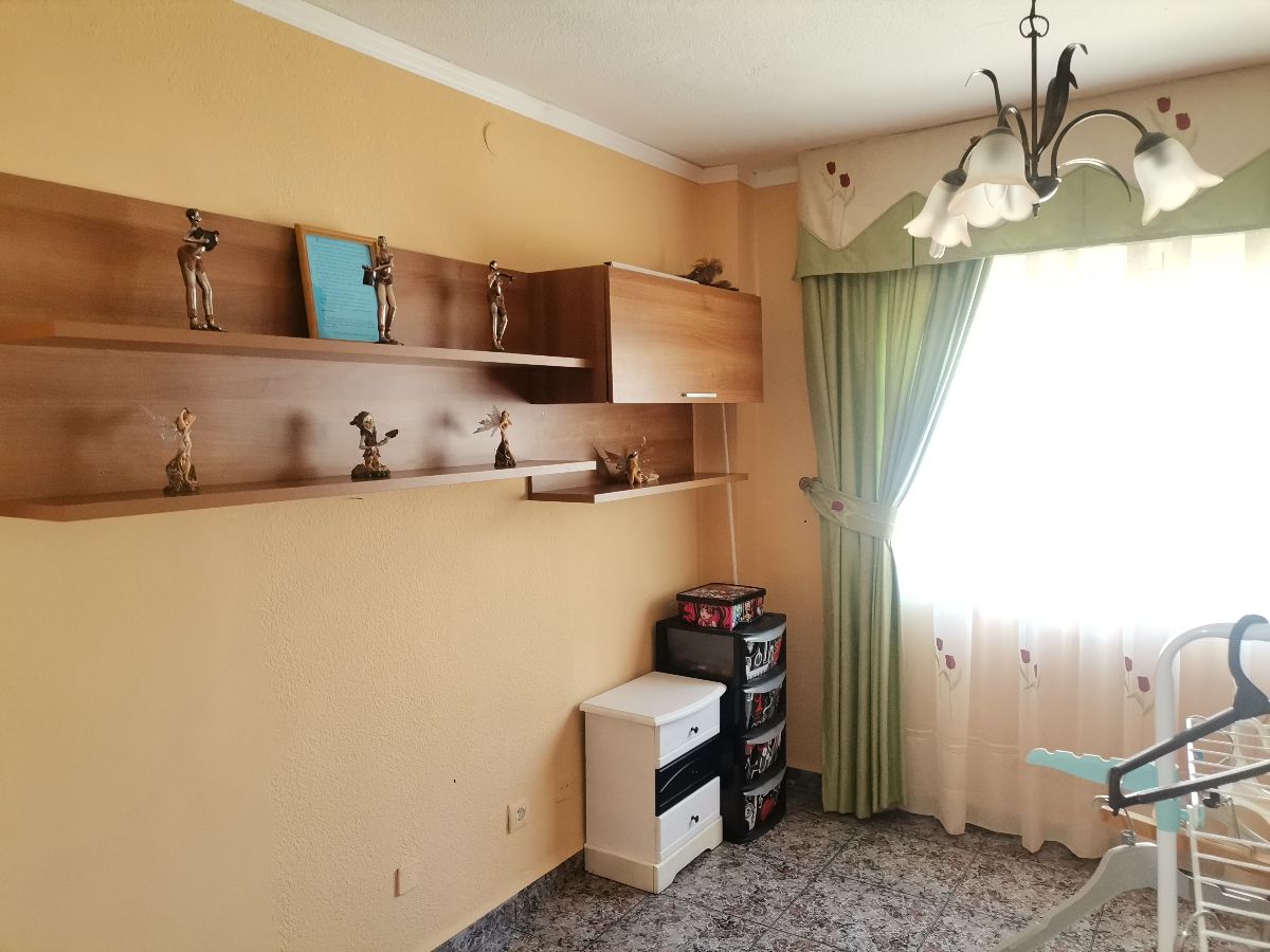 For sale of house in Zurgena